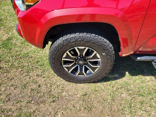 Barcelona Red Metallic 2021 Toyota Tacoma SR5