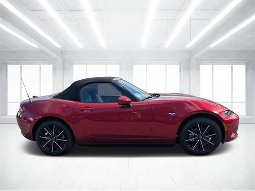 2025 Mazda MX-5 Miata Grand Touring