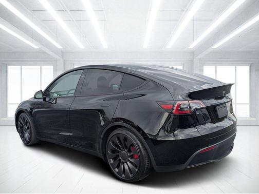 2024 Tesla Model Y Performance Dual Motor All-Wheel Drive