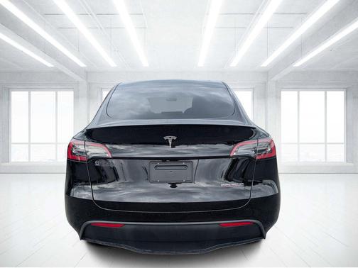 2024 Tesla Model Y Performance Dual Motor All-Wheel Drive