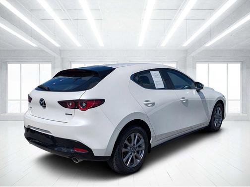 2022 Mazda Mazda3 FWD