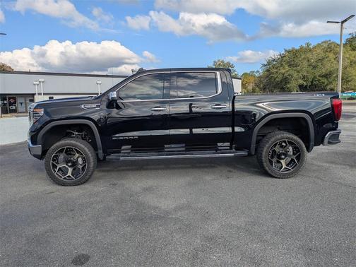 2022 GMC Sierra 1500 SLT