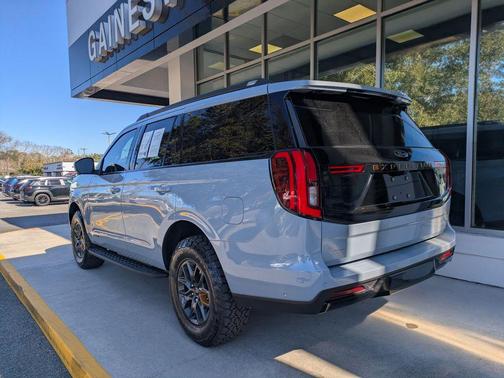 2025 Ford Expedition Tremor