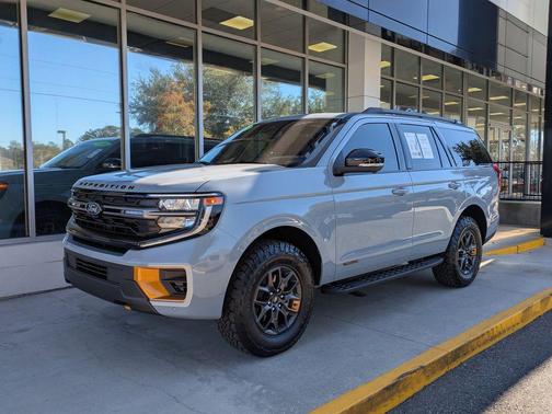 2025 Ford Expedition Tremor