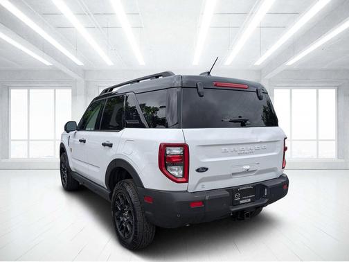 Oxford White 2025 Ford Bronco Sport Badlands