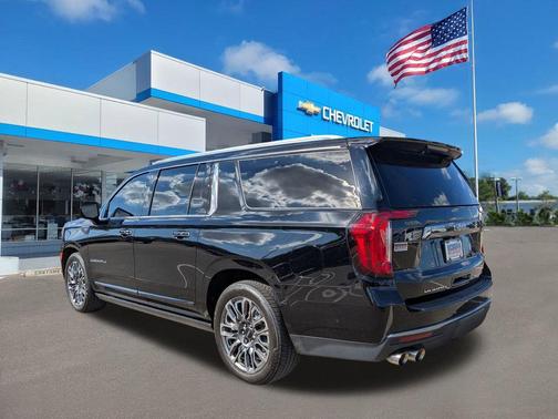 Onyx Black 2023 GMC Yukon XL Denali Ultimate