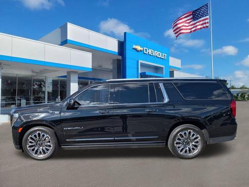 Onyx Black 2023 GMC Yukon XL Denali Ultimate