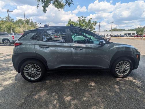 Sonic Silver w/Black Roof 2020 Hyundai KONA SEL