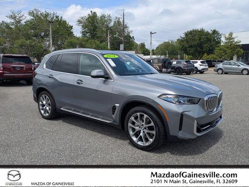 Gray Metallic 2024 BMW X5 sDrive40i
