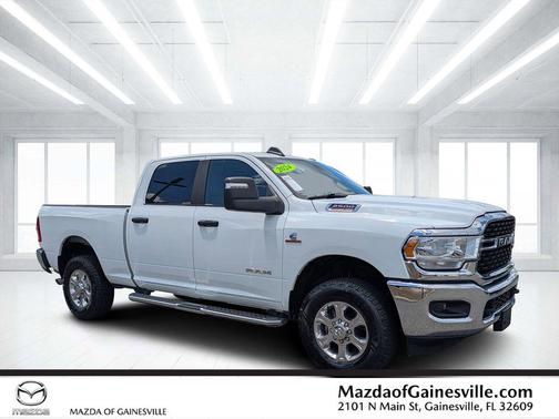 Bright White Clearcoat 2024 RAM 2500 Big Horn Crew Cab 4x4 6'4' Box