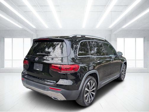Cosmos Black Metallic 2022 Mercedes-Benz GLB 250 4MATIC