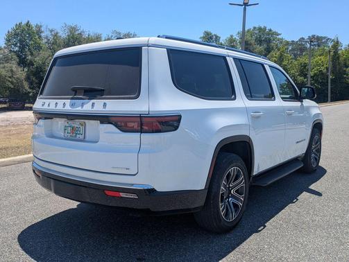 Bright White Clearcoat 2024 Jeep Wagoneer Series II 4x4