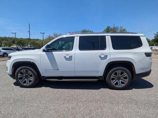 Bright White Clearcoat 2024 Jeep Wagoneer Series II 4x4