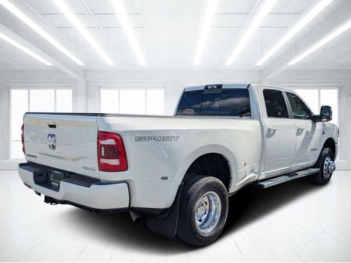 Pearl White 2024 RAM 3500 Laramie Crew Cab 4x4 8' Box