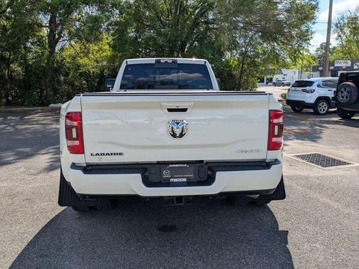 Pearl White 2024 RAM 3500 Laramie Crew Cab 4x4 8' Box