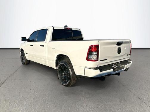 Bright White Clearcoat 2023 RAM 1500 Big Horn/Lone Star