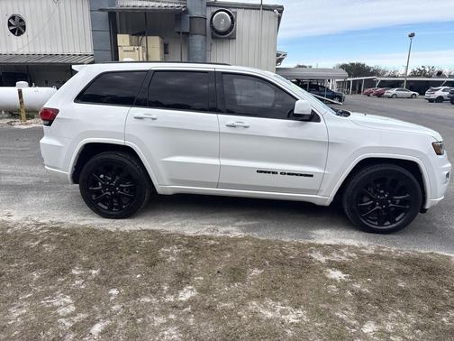 2019 Jeep Grand Cherokee Altitude