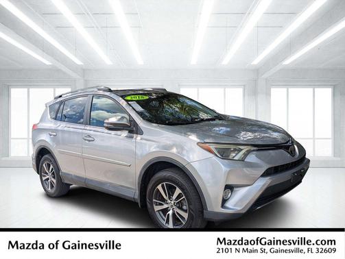 Silver Sky Metallic 2018 Toyota RAV4 XLE