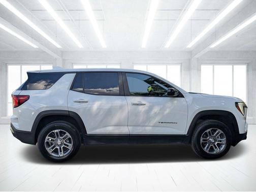 Summit White 2025 GMC Terrain FWD Elevation