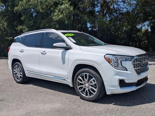 Summit White 2024 GMC Terrain Denali