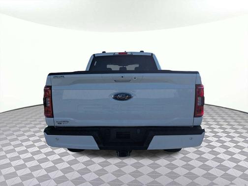 Oxford White 2023 Ford F-150 XLT