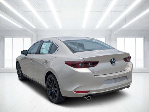 Platinum Quartz Metallic 2026 Mazda Mazda3 2.5 S Select Sport