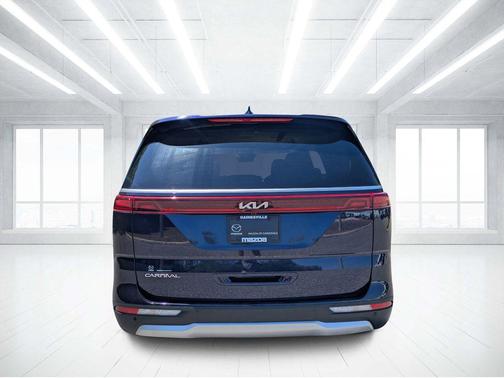 Deep Chroma Blue 2024 Kia Carnival LX
