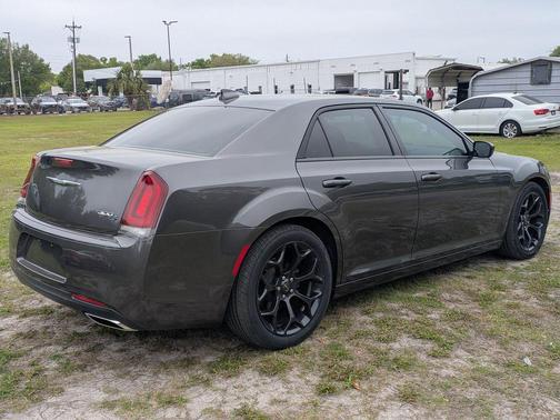 Granite Crystal Metallic Clearcoat 2019 Chrysler 300 S