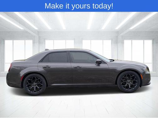 2019 Chrysler 300 S