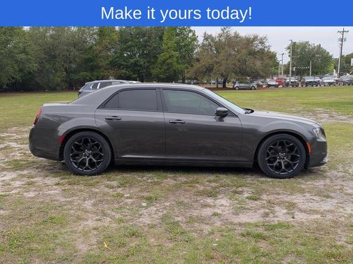 Granite Crystal Metallic Clearcoat 2019 Chrysler 300 S