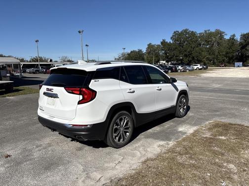 2020 GMC Terrain SLT