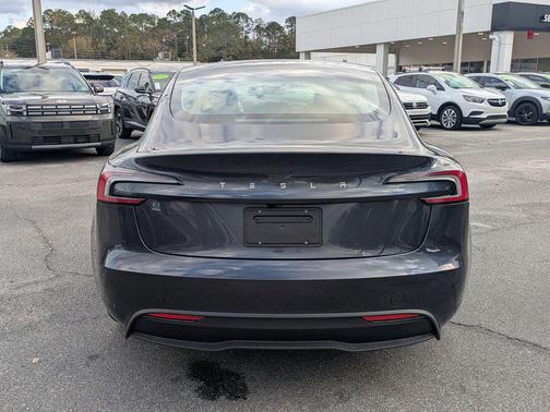 2025 Tesla Model 3 Long Range