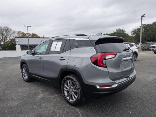 2024 GMC Terrain SLT