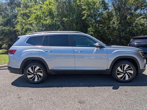 2025 Volkswagen Atlas 2.0T SEL