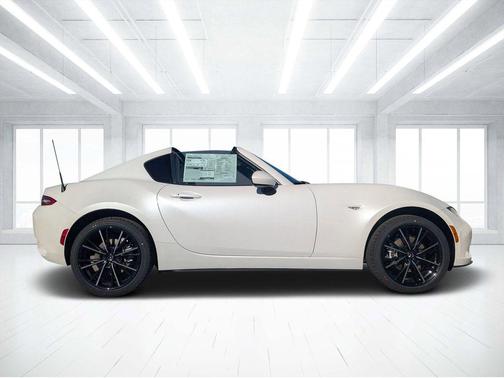 2025 Mazda MX-5 Miata RF Grand Touring
