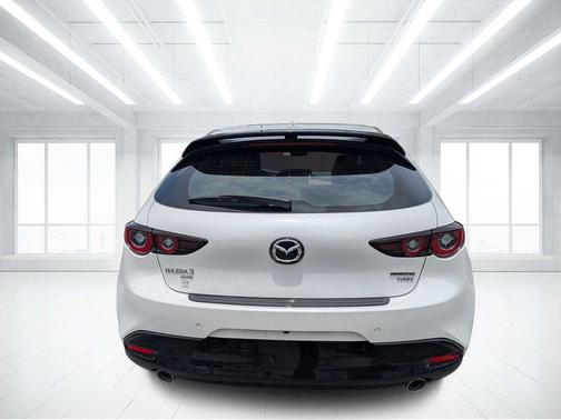 Snowflake White Pearl Mica 2026 Mazda Mazda3 2.5 Turbo AWD