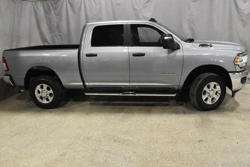 2024 RAM 2500 Big Horn Crew Cab 4x4 64' Box