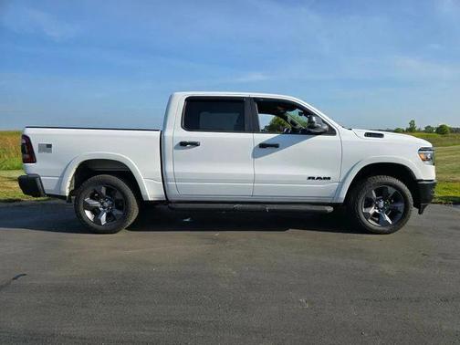 2023 RAM 1500 Big Horn Crew Cab 4x4 57' Box
