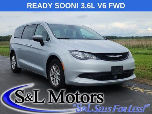 2023 Chrysler Voyager LX