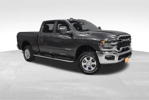 2025 RAM 2500 Big Horn Crew Cab 4x4 64' Box