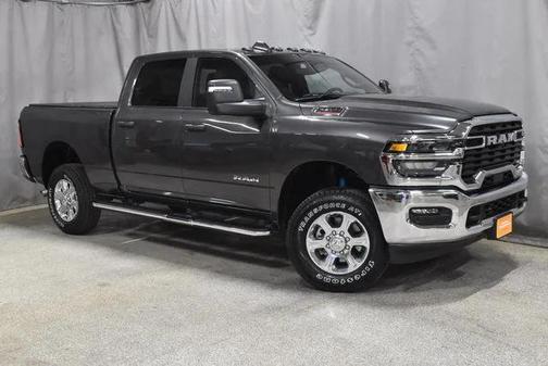 2025 RAM 2500 Big Horn Crew Cab 4x4 64' Box