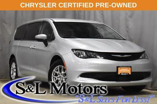 2023 Chrysler Voyager LX
