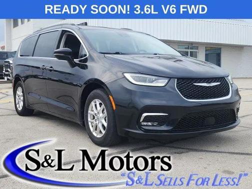2022 Chrysler Pacifica Touring L