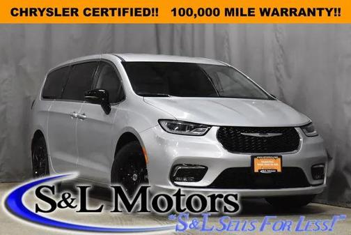 2024 Chrysler Pacifica Touring L