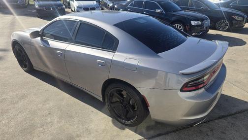 2017 Dodge Charger SE