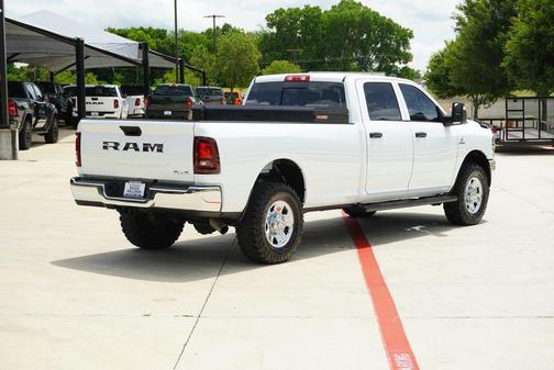 Bright White Clearcoat 2025 RAM 2500 Tradesman Crew Cab 4x4 8' Box
