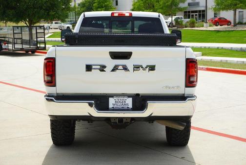 Bright White Clearcoat 2025 RAM 2500 Tradesman Crew Cab 4x4 8' Box