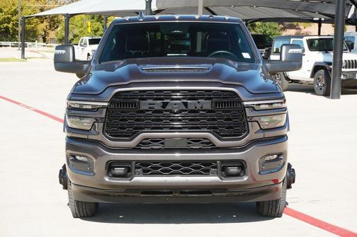 2025 RAM 3500 Limited Crew Cab 4x4 8' Box