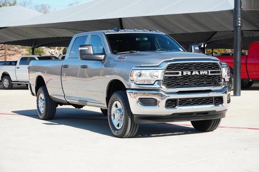 2024 RAM 2500 Tradesman Crew Cab 4x4 8' Box