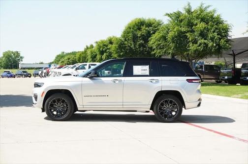 2025 Jeep Grand Cherokee Summit